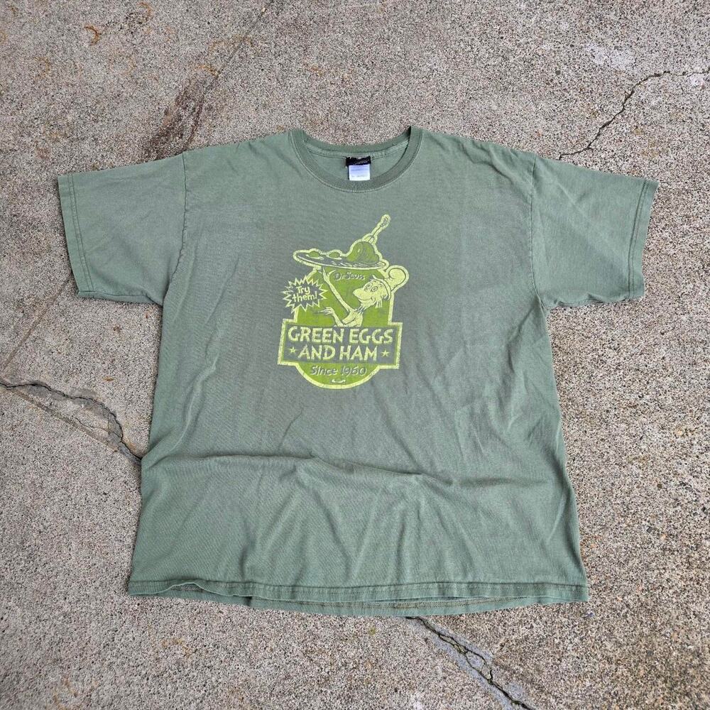 Vtg Y2k DR. SEUSS Green Eggs And Ham Crest Logo Graphic Cartoon Book T Shirt XL